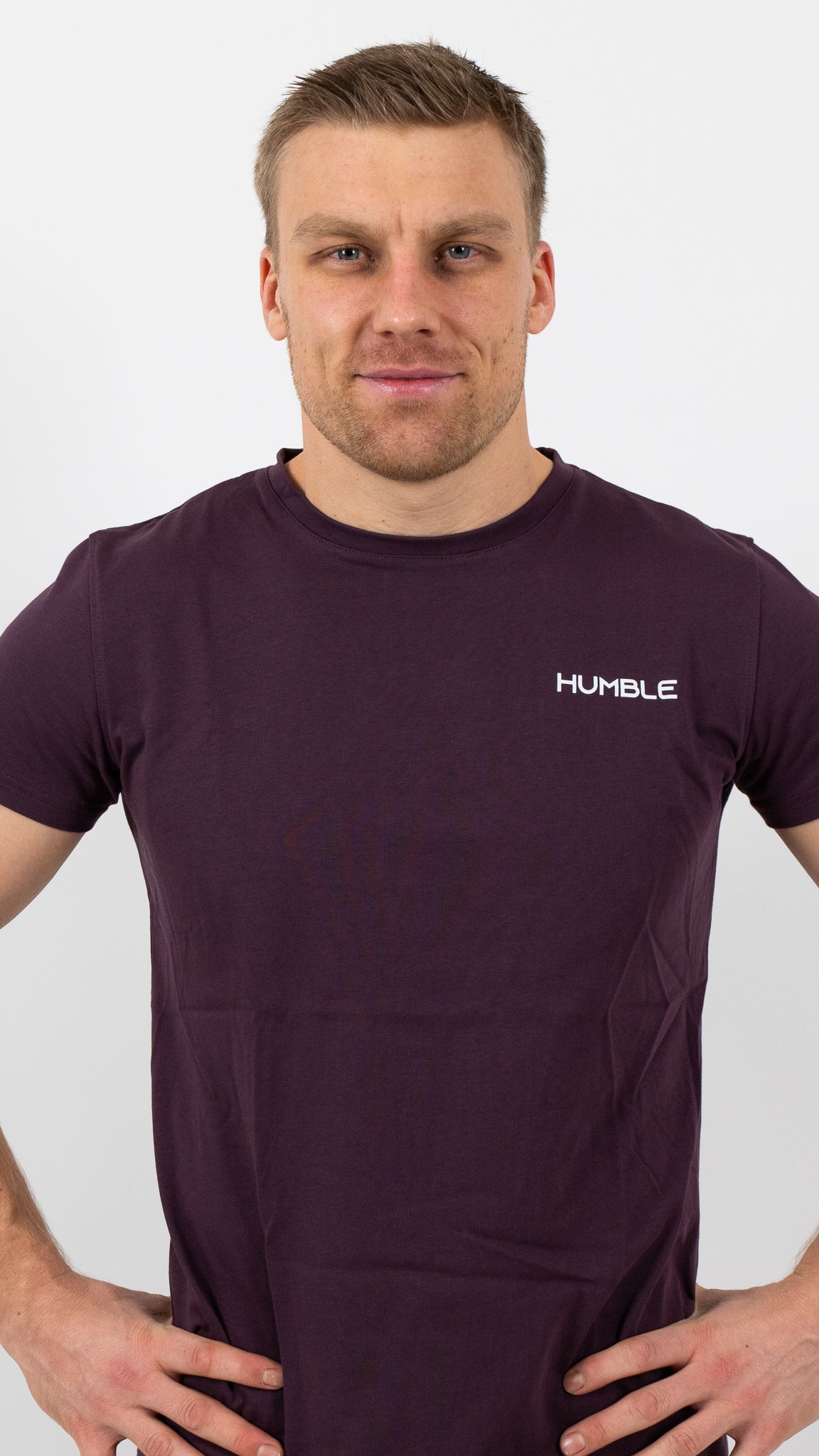 Herr t-shirt perfekt för crossfit, Hyrox och löpning i färgen Indian Red